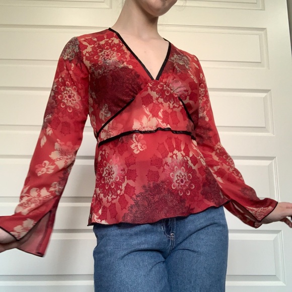 Studio Y red semi sheer, tie back top - Picture 6 of 11